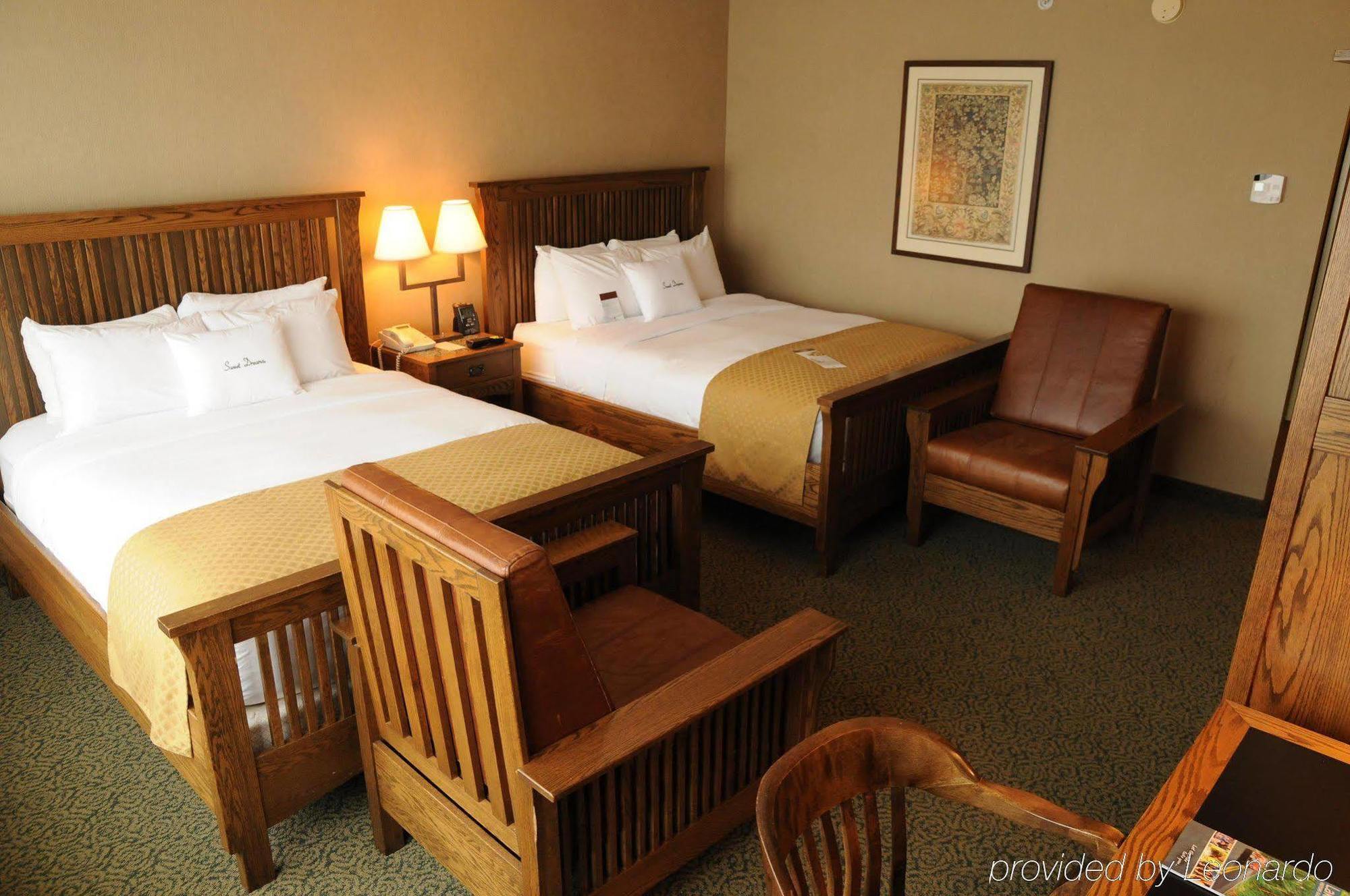DoubleTree by Hilton Libertyville-Mundelein Rom bilde