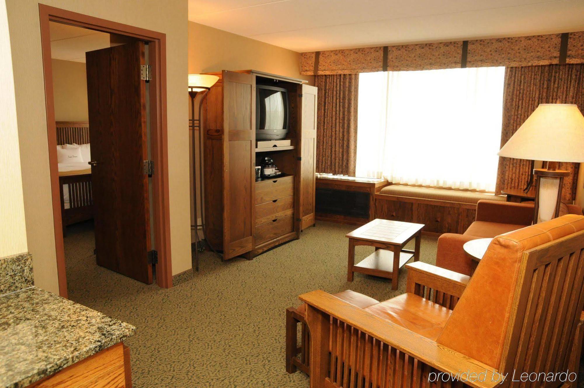 DoubleTree by Hilton Libertyville-Mundelein Eksteriør bilde