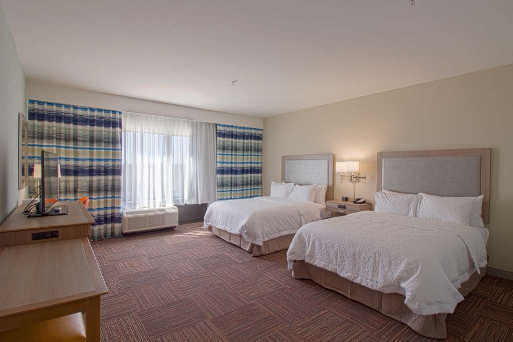 DoubleTree by Hilton Libertyville-Mundelein Rom bilde